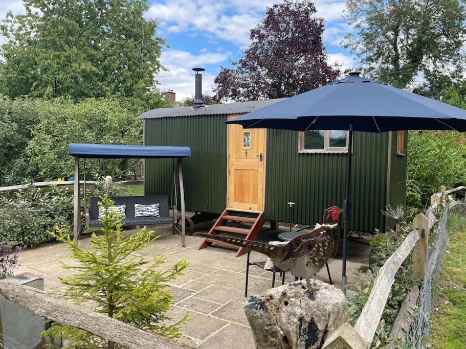 Forest View Shepherd Hut Apartment *